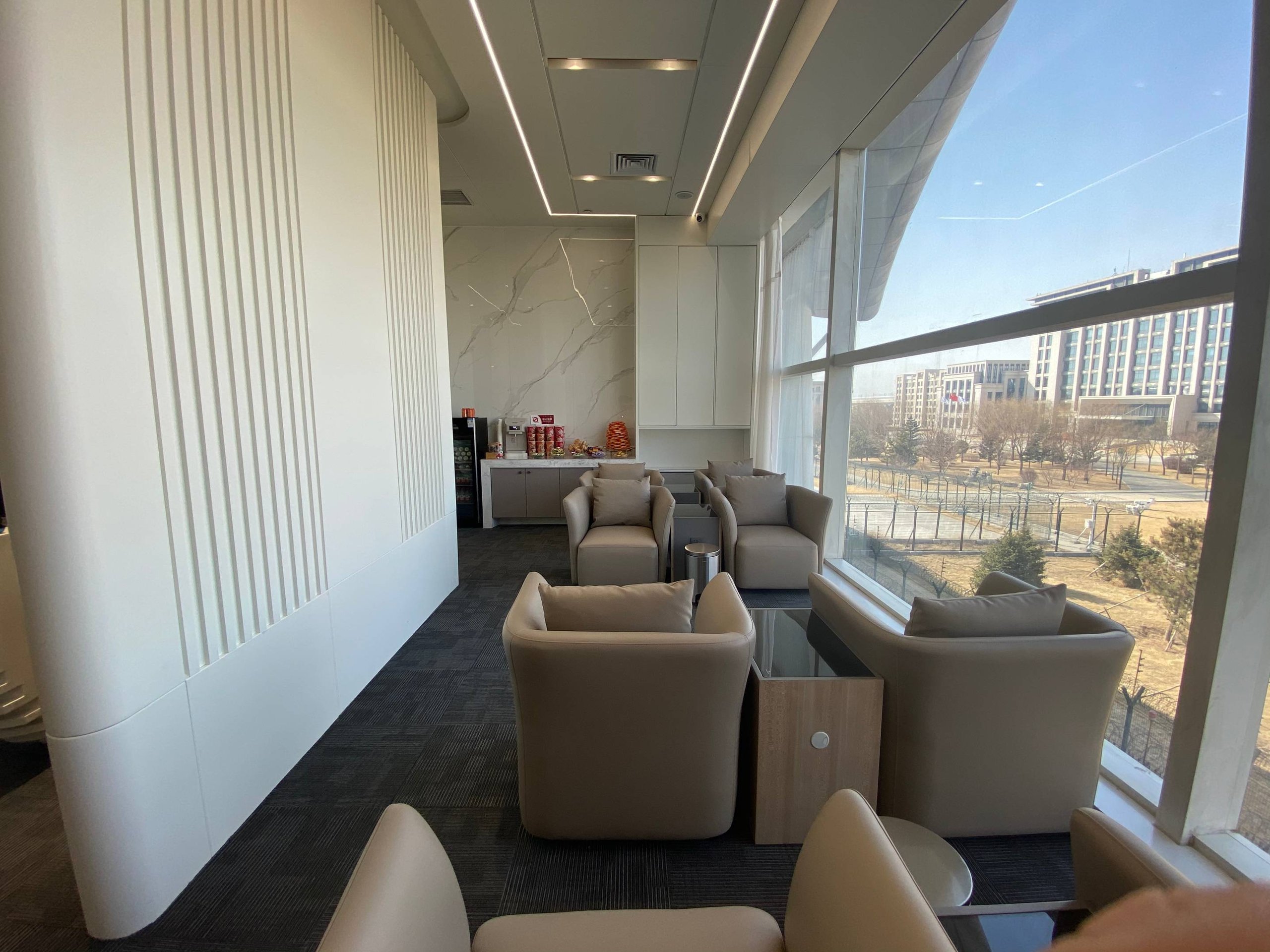 First Class Lounge No.4