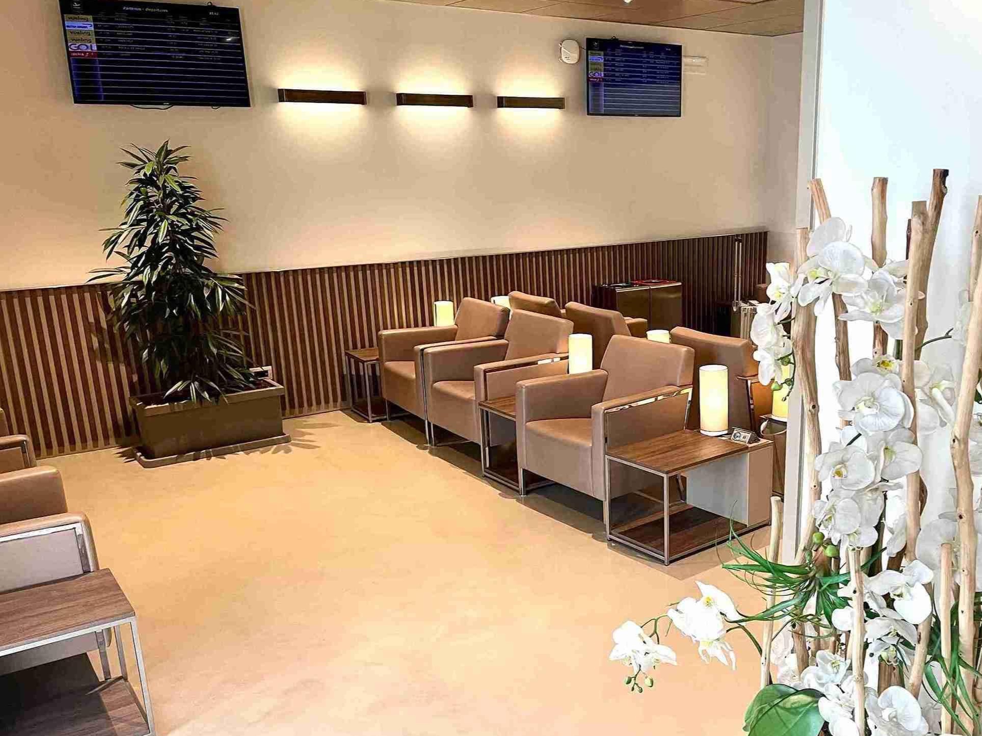 VIP Club Lounge