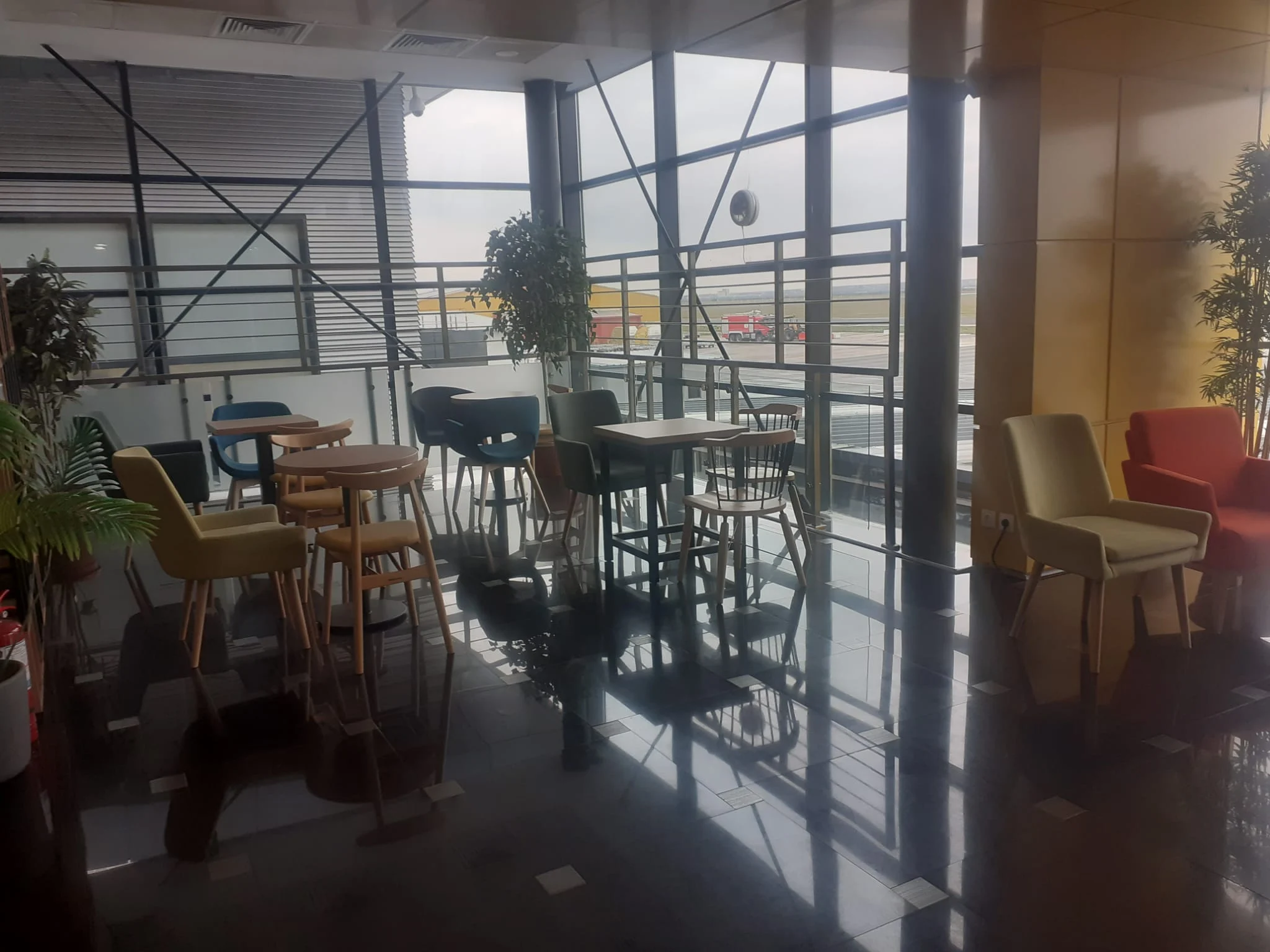 Horizons Lounge