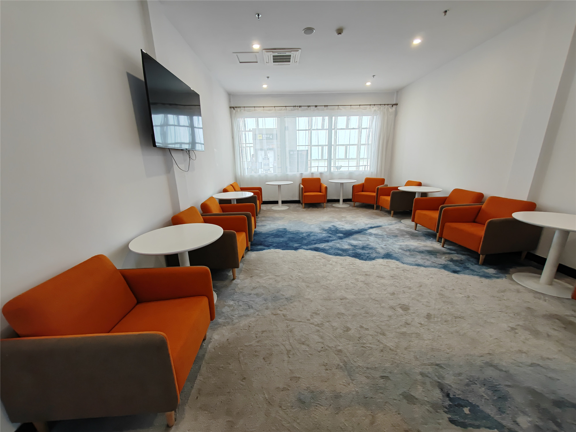 First Class Lounge