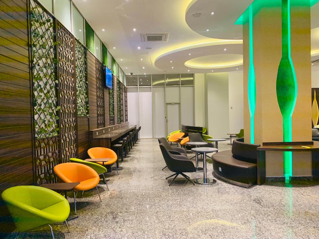 Pearl Lounge