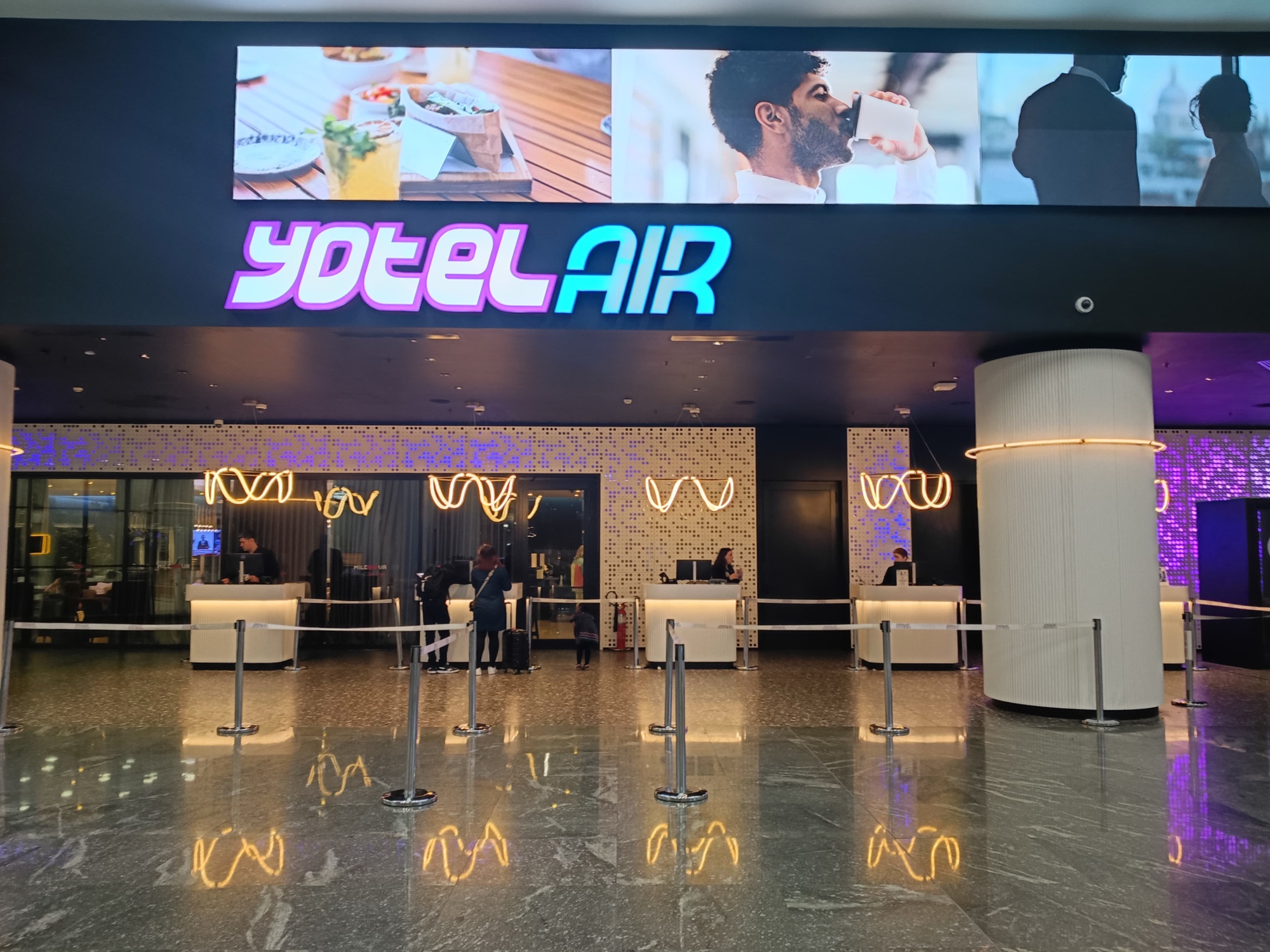 Revolve Lounge by YOTELAIR