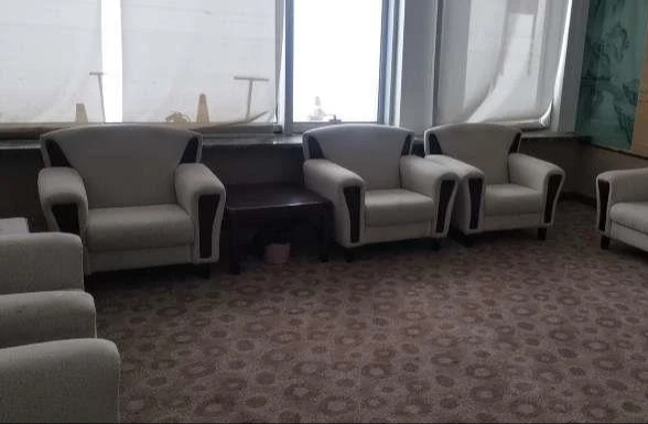 First and Business Class Lounge