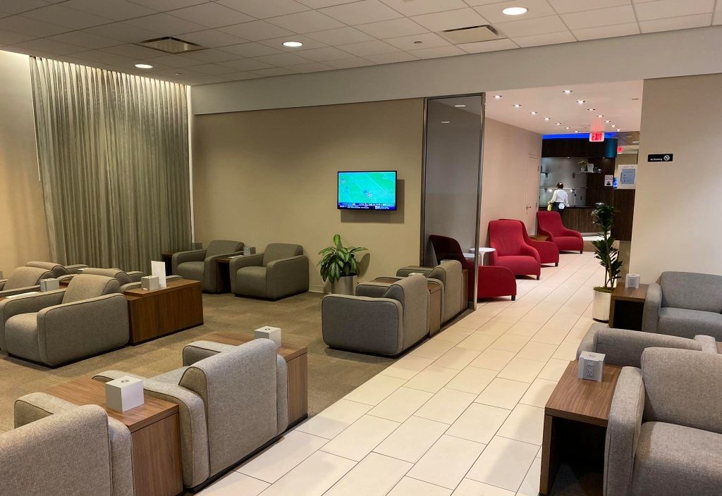 KLM Crown Lounge