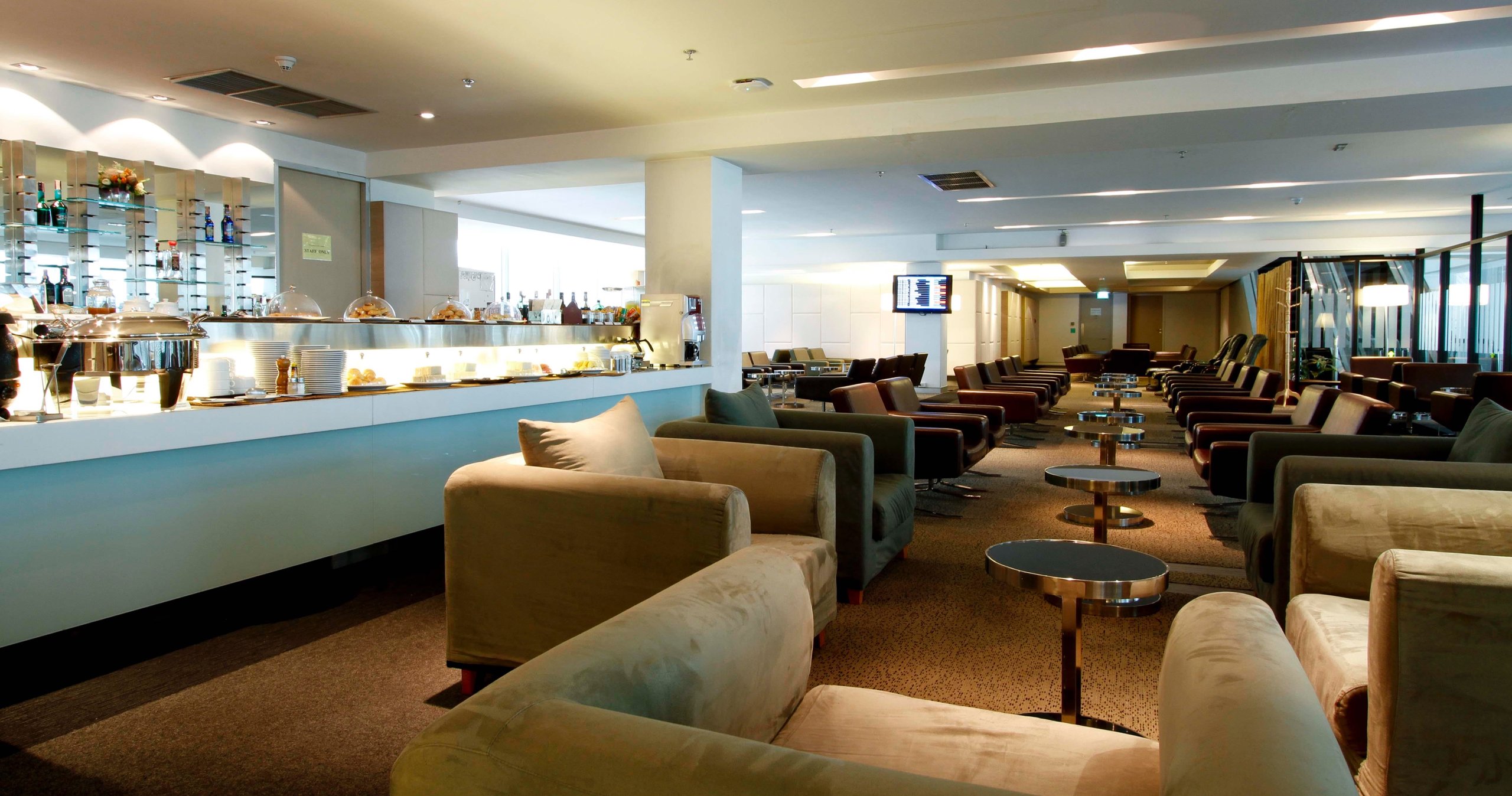 Miracle First & Business Class Lounge