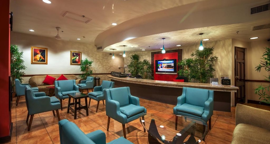 Club Mobay Arrivals Lounge
