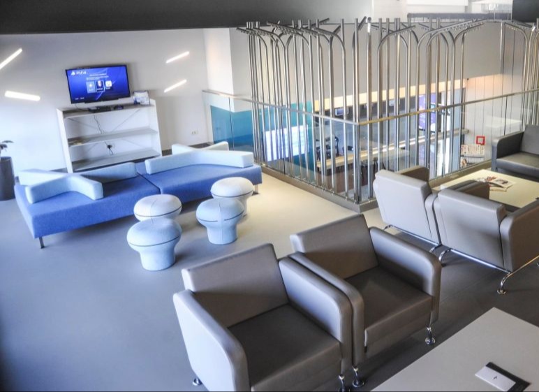 17/02 Lounge
