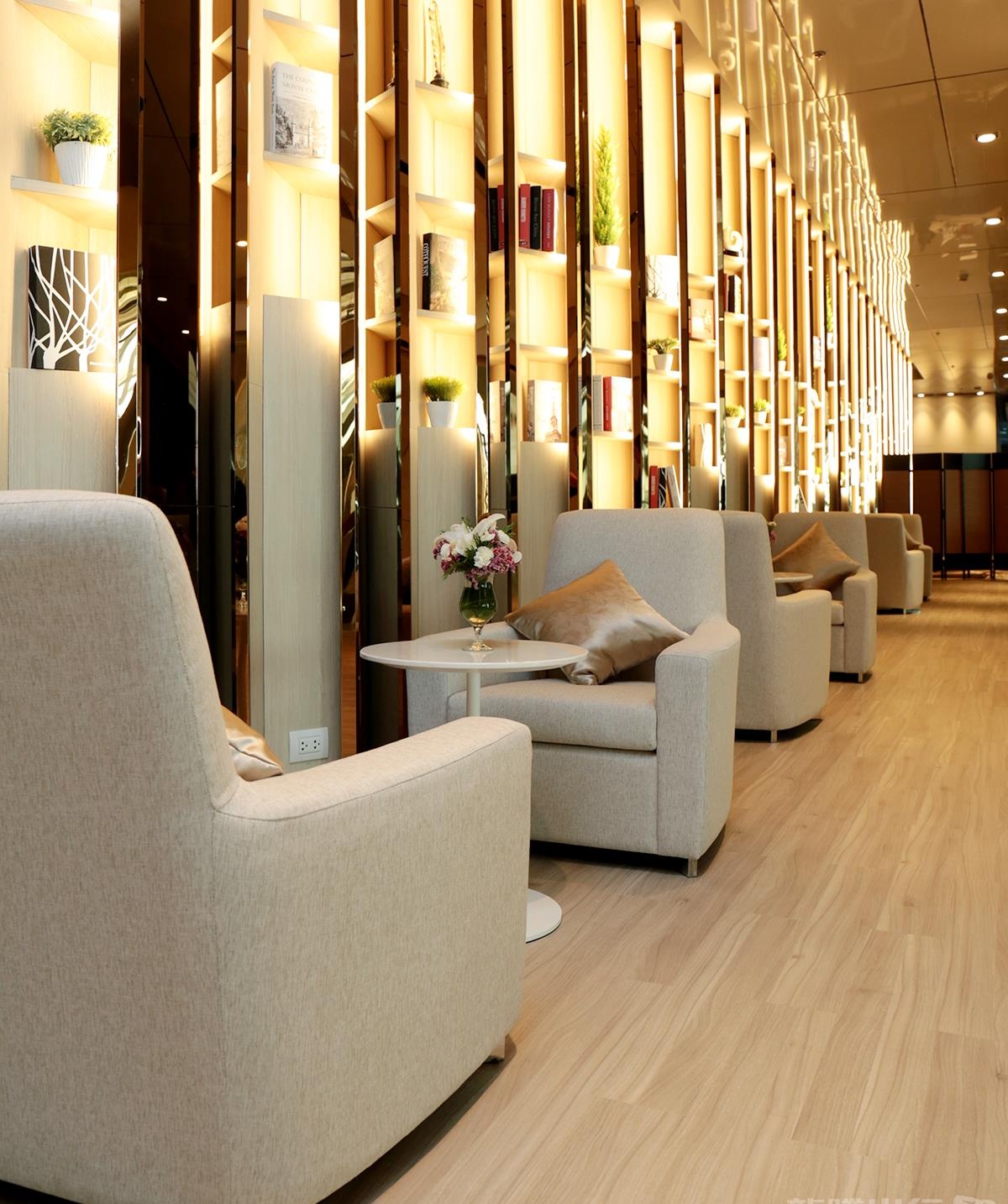 Miracle First Class Lounge