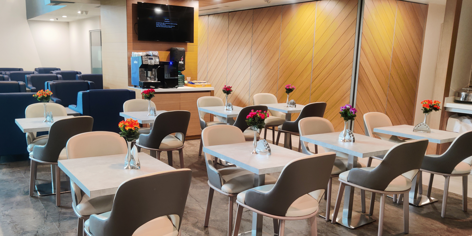 Aviserv Lounge (East)