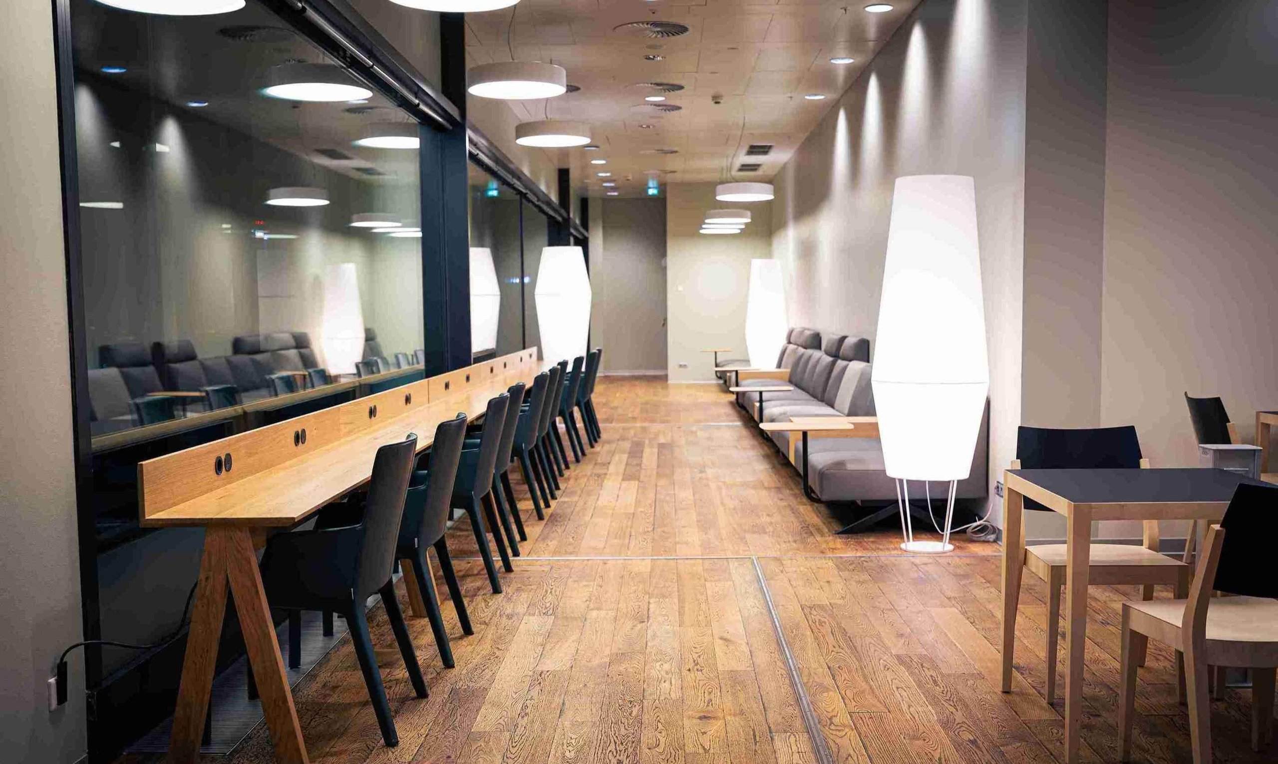 Austrian Business Lounge F-Gates (Schengen)