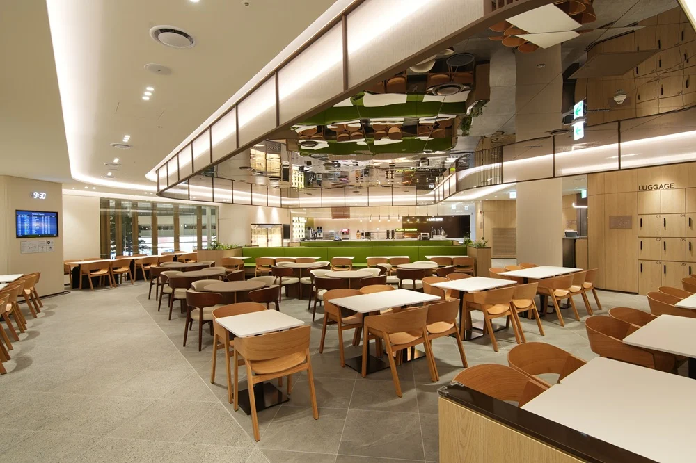 Sky Hub Lounge (Terminal 2 East)