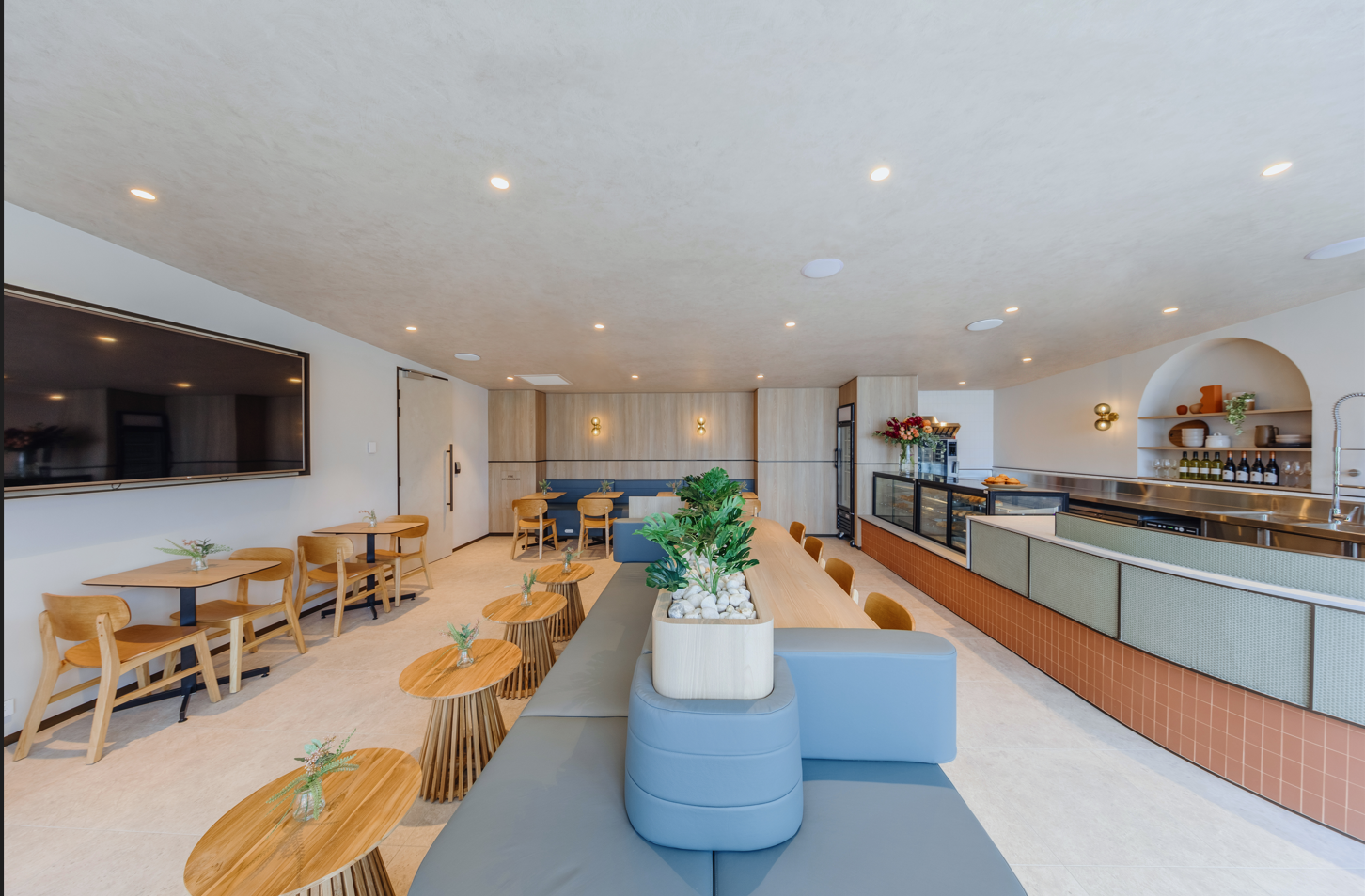 Plaza Premium Lounge (Arrivals)