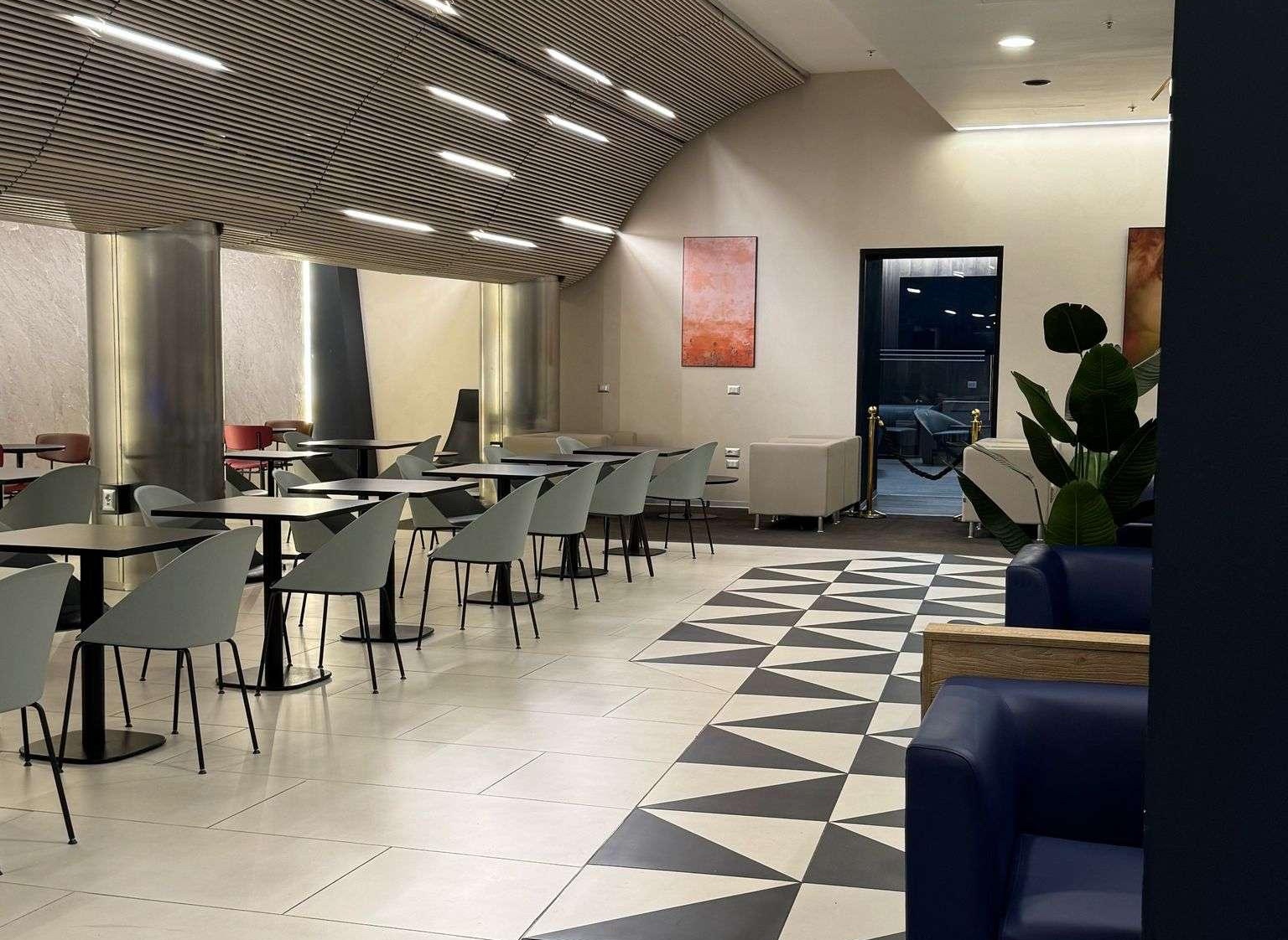 Pearl Lounge