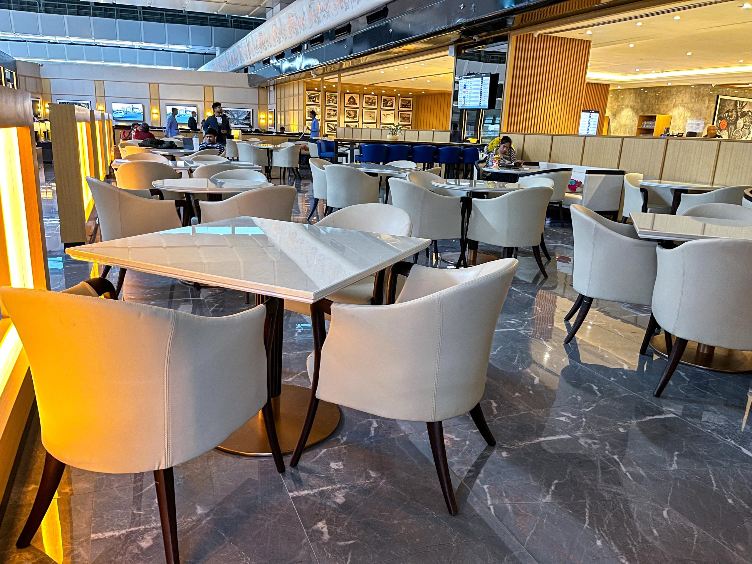 Encalm Lounge