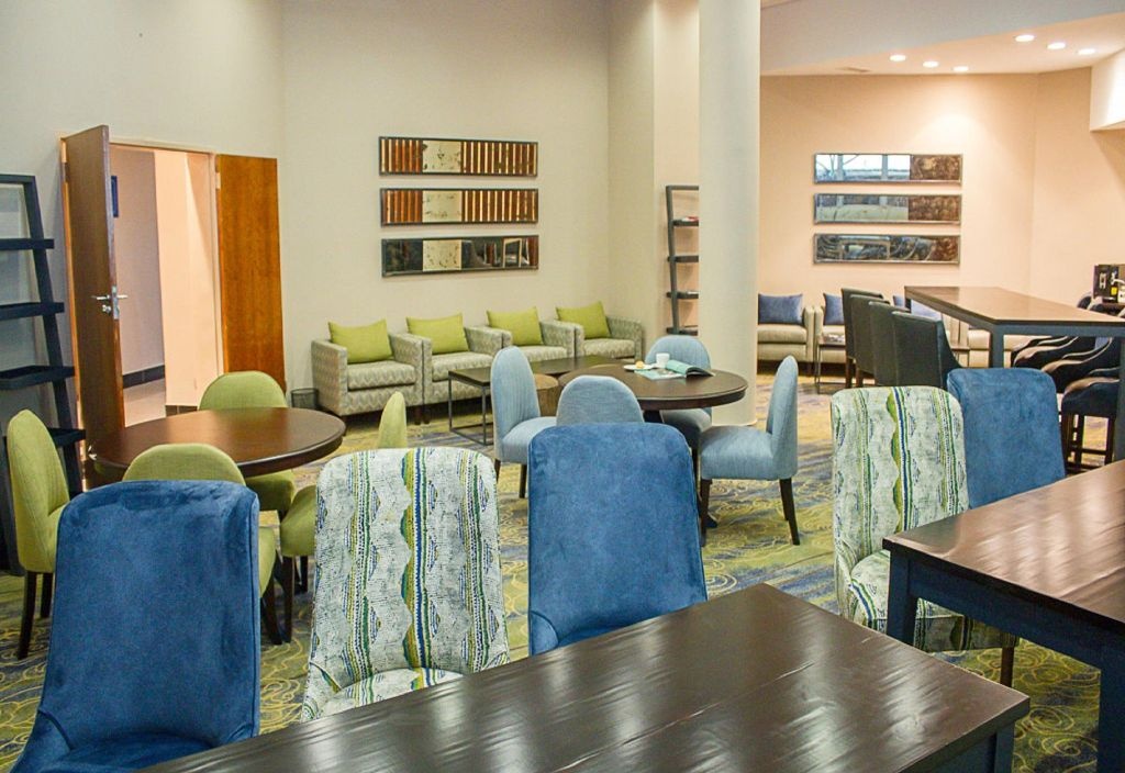 Makuwa Lounge